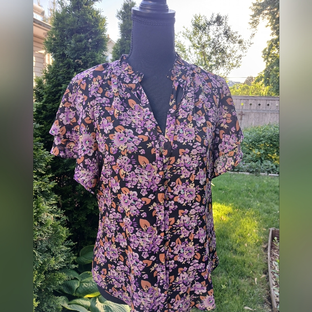 LAUREN Classics Floral Blouse Size Small